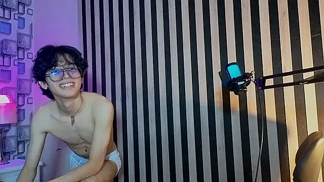 Twink_Sebas7 – Kamerová šou