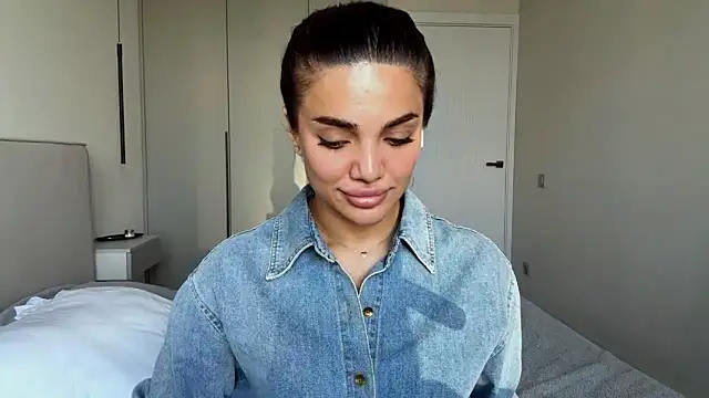 MelindaReny's Live XXX Chat