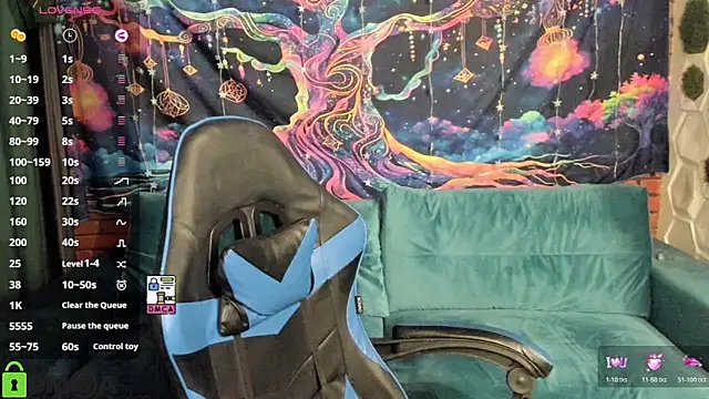 TanaMoonly live XXX chat