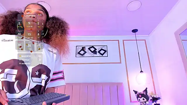 MichelLebronXのライブXXXチャット
