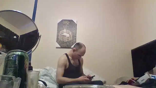 Show modela hailzeffn na web-kameri