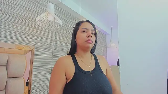 Czat XXX na żywo – ashanti_shull