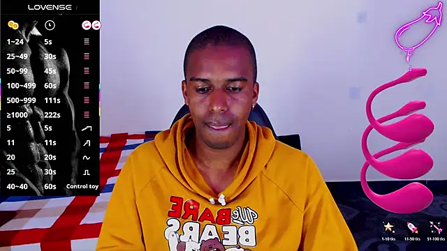 mrjhon26 Show in webcam