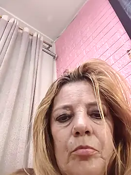 karlaanqui1 élő XXX-chatje