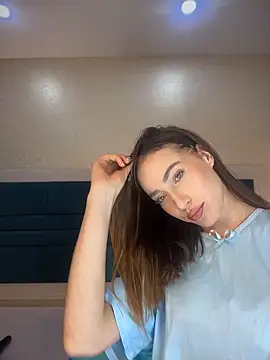 SweetieSinXXX Show in webcam