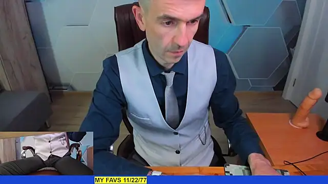 SteveTiger Chat XXX live