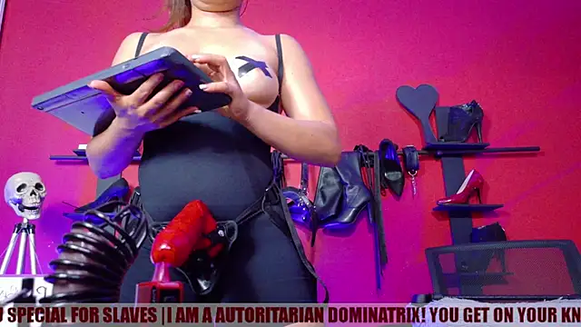 XXX chat uživo modela MistressSlut1