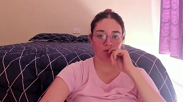 atenas_05_'s Live XXX Chat