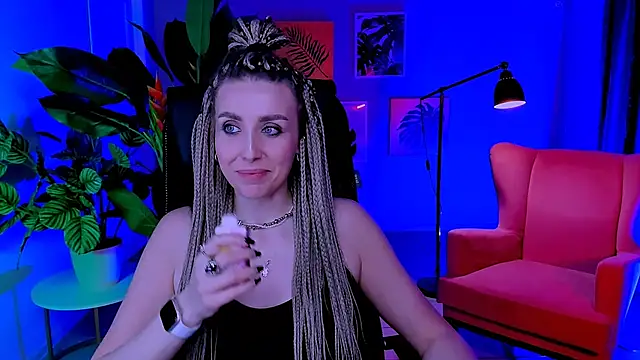 Chat +18 de MonicaRiley ao vivo
