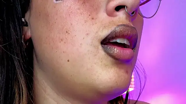 Živý XXX chat moon_winy