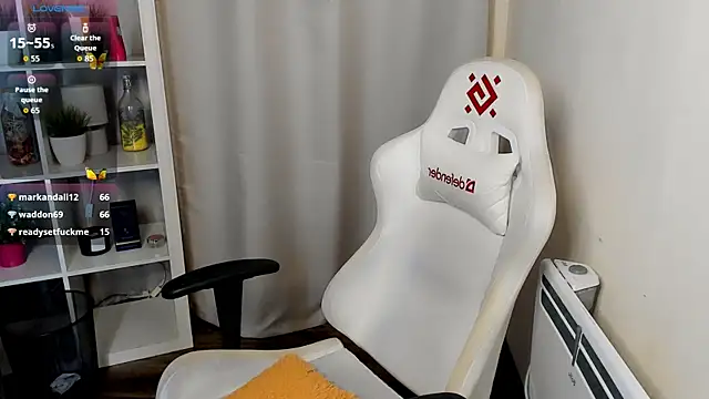 Karen_Villis élő XXX-chatje