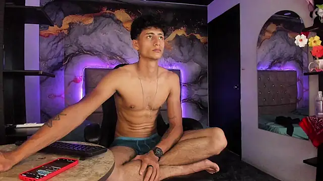 MaxiimoRomano_ 网络视讯表演