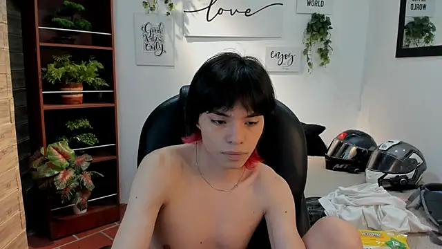 Chatroom XXX en direct de coby_cum