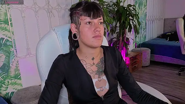 Chat +18 de _sharlotte777 ao vivo