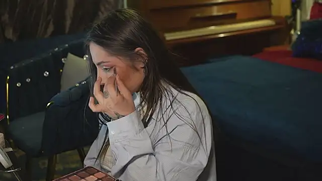 VanessaDoyle élő XXX-chatje