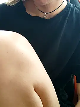 Aashikalaa's Live XXX Chat