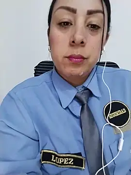 Cristal_Security-1 Adlı Modelin Canlı XXX Sohbeti