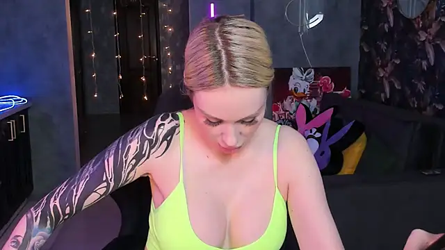 Blckmirrorr live XXX chat