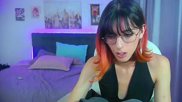 goth_minerva's Webcam Show