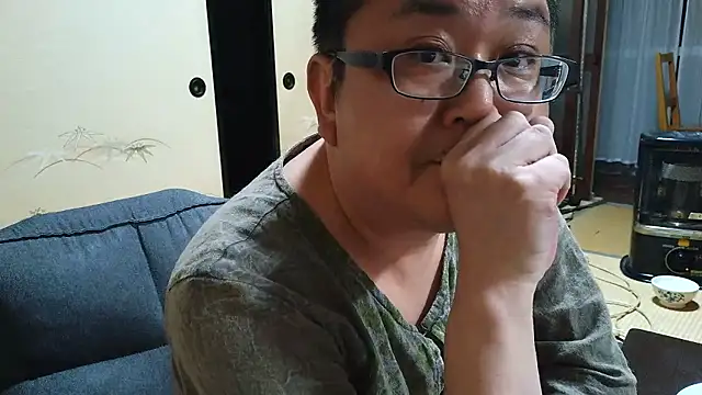 Tkousuke 网络视讯表演
