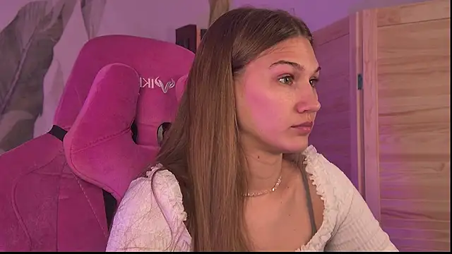 Chatroom XXX en direct de Sweet_Emilya