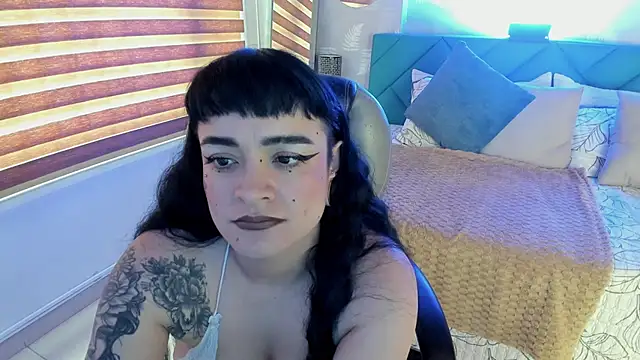 Chatroom XXX en direct de Antonela_vargas