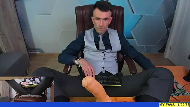 SteveTiger Show in webcam