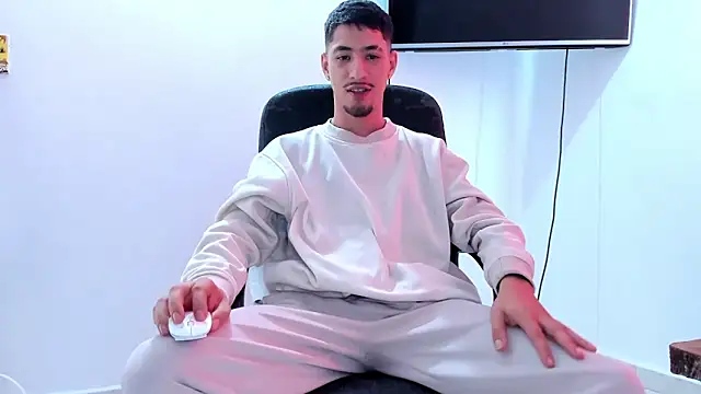 Chatroom XXX en direct de Chandler_ken