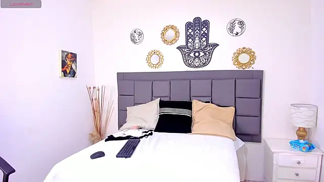 silvanadelatorre Chat XXX in diretta