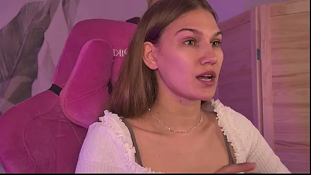 Chat XXX Live Sweet_Emilya