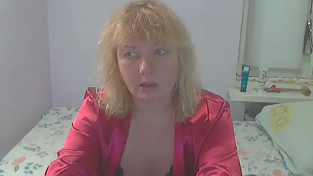 Lusi-777's Live XXX Chat