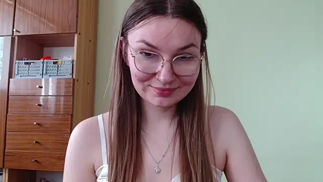 LooveELLYx live XXX chat