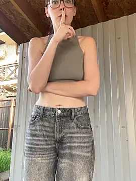 RussianGirls_: διαδικτυακό σόου στην κάμερα