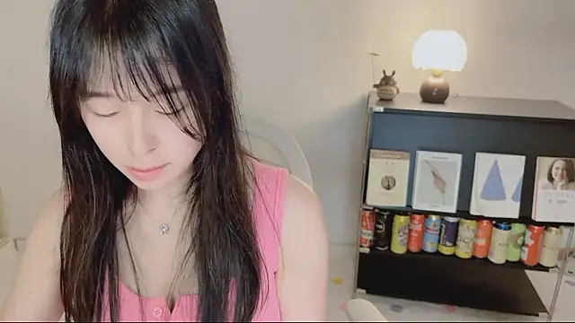 แชท XXX สดของ Onechestnut