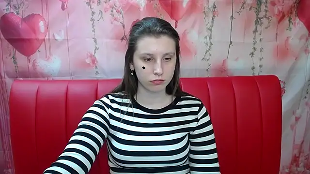LilianaShine 라이브 XXX 채팅