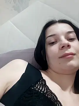 LunaAdika777 webcam show
