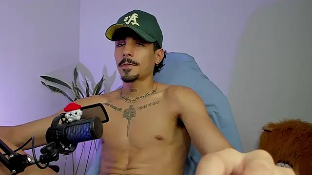Lukeetaylor Webcam Show