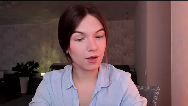 Chatroom XXX en direct de luna_lust_212