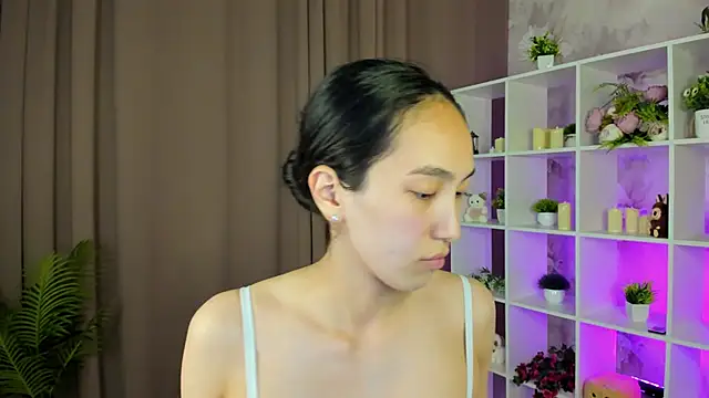 FlirtyAura – Naživo XXX chat