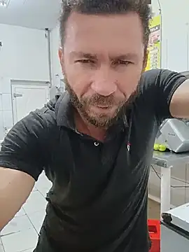 RobertoLuiz84 Webcam show