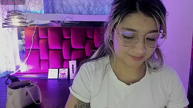 Czat XXX na żywo – Dahiana_Dmour_
