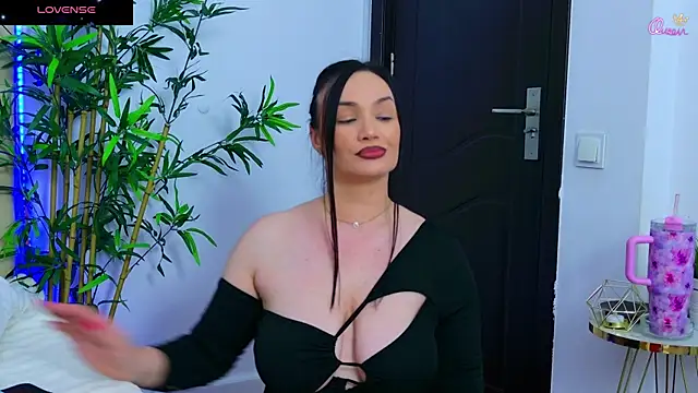 Chat XXX en directo de Daliya_