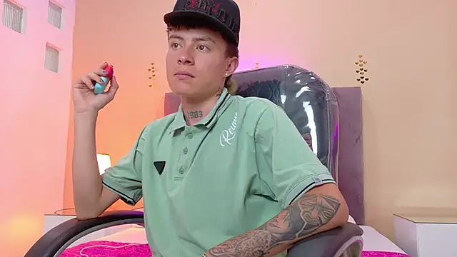 Nascary_Fox webkamerás műsora