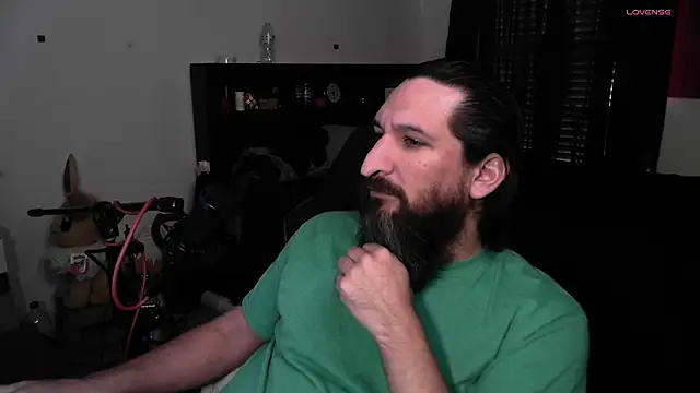 Chat +18 de DevilPup75_ ao vivo