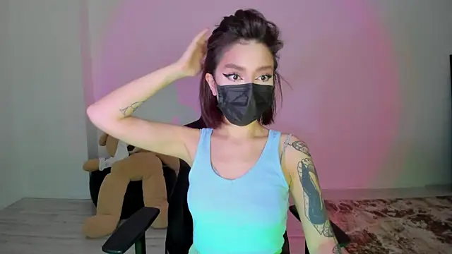 DeferentUproar Live XXX Chat
