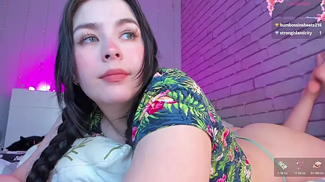 NatalForsy Adlı Modelin Canlı XXX Sohbeti