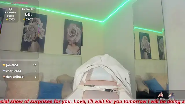 SamathaMay's Webcam Show