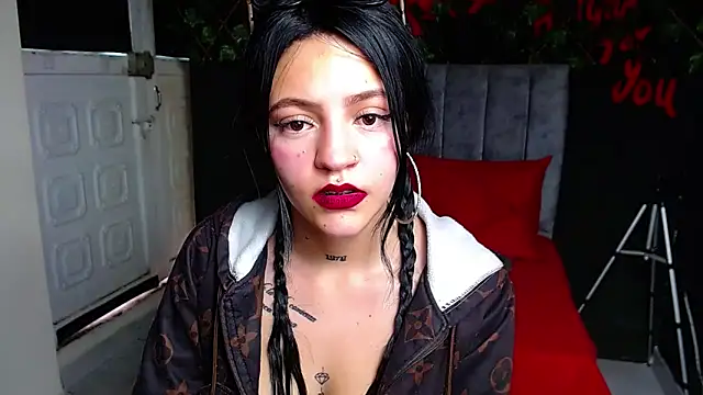 Violettasquirt's Live XXX Chat