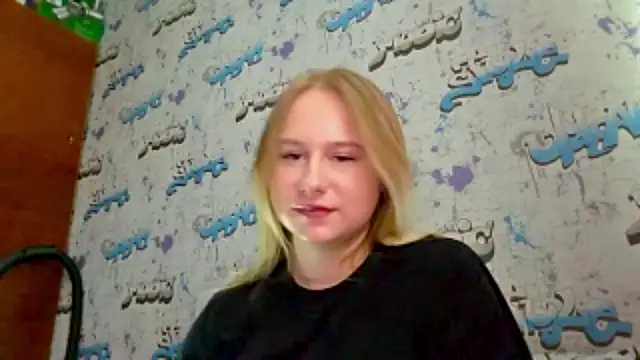 Show modela LidaRutten na web-kameri