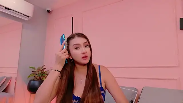 دردشة DanielleDNicola الجنسية المباشرة